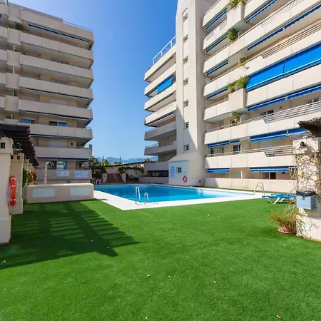 Trendy Apt. Puerto Banús *