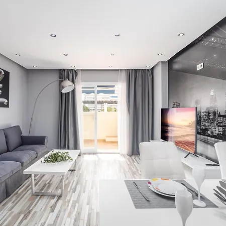 Trendy Apt. Puerto Banus
