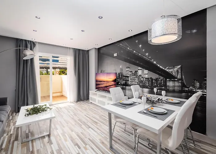 Trendy Apt. Puerto Banús Apartamento Marbella