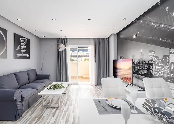 Trendy Apt. Puerto Banús