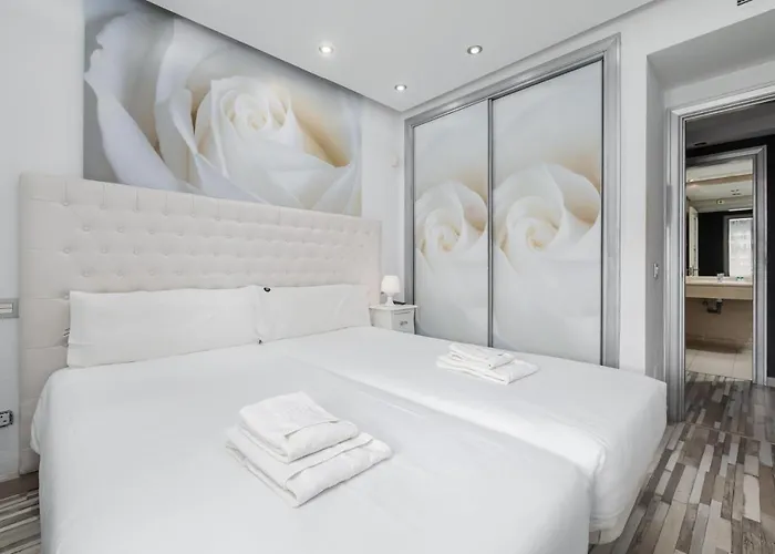 Trendy Apt. Puerto Banus Marbella